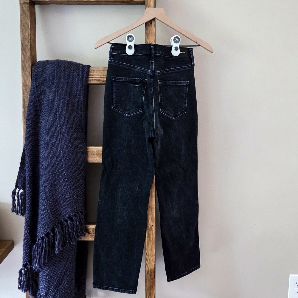 Express Modern Straight Super High Rise Jeans – Black Wash – Size 2S - Picture 6 of 7